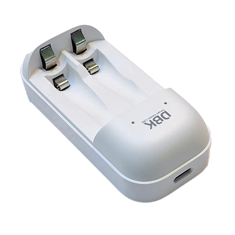 شارژر USB باتری قلمی و نیم قلمی دوتایی CF-6671 مارک DBK — تصویر ۴