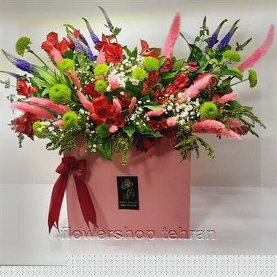 ترکیب جذاب گل فروش برای هدیه، دکور یا میز پذیرش — تصویر ۲