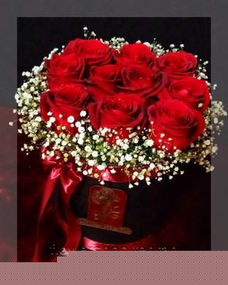 گل روز زن برای خوشحال کردن عزیزانت در هر مناسبتی