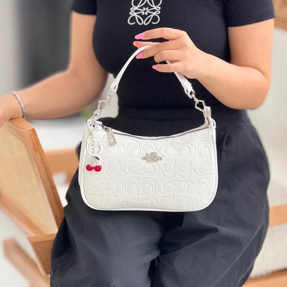 کیف دوشی دستی زنانه COACH مدل 179 — تصویر ۵