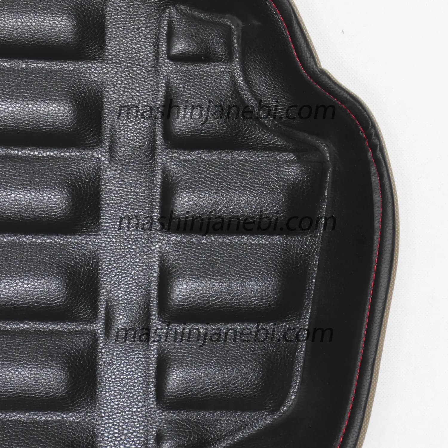 کفپوش صندوق 5 بعدی چرمی لیفان 620 برند P.Z — تصویر ۹