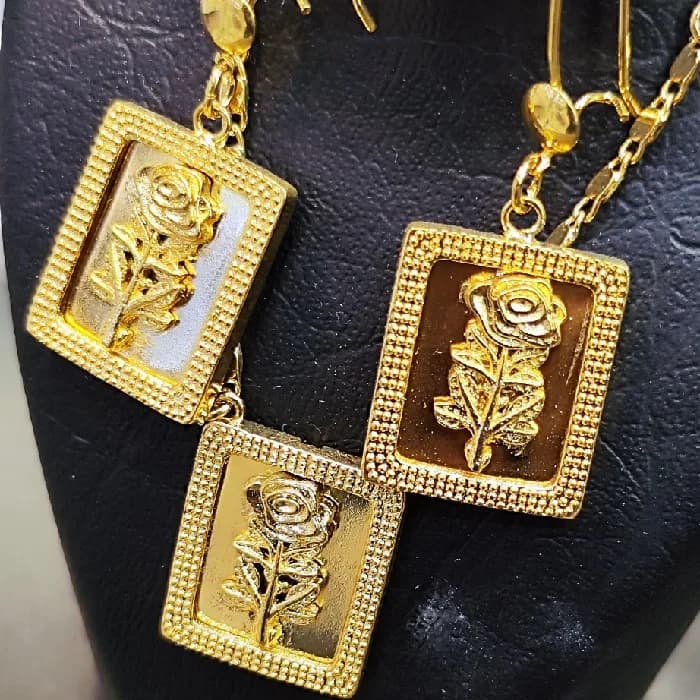 نیم ست زنانه مدل آبکاری طلا کد 7400 — تصویر ۵