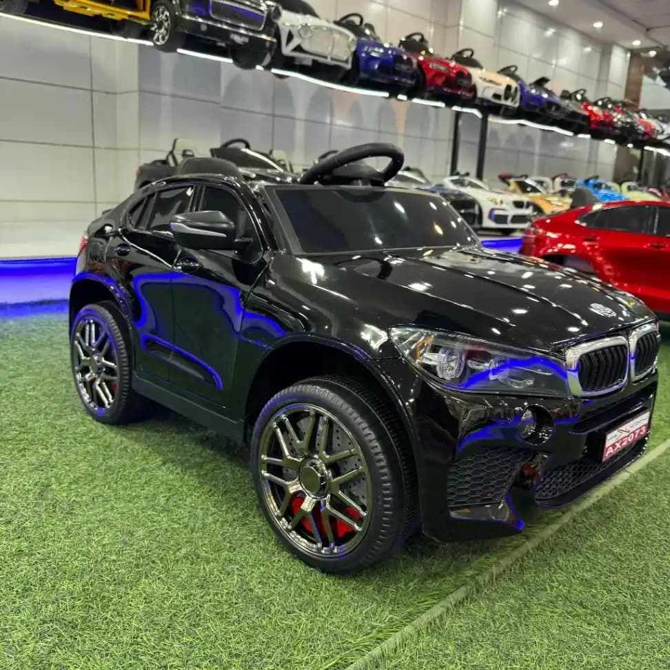 ماشین شارژی نیمه شاسی BMW — تصویر ۲