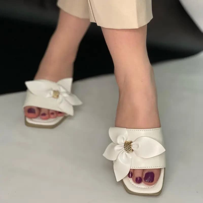 صندل زنانه پاشنه دار گل نیلوفر — تصویر ۷