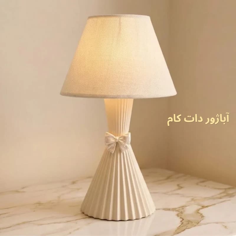 آباژور رومیزی مینیمال مدل پاپیون جنس پلی استر کد RD228