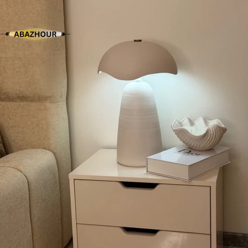 آباژور رومیزی دکوراتیو دست ساز با بدنه و شید سفال کد RD207 — تصویر ۲