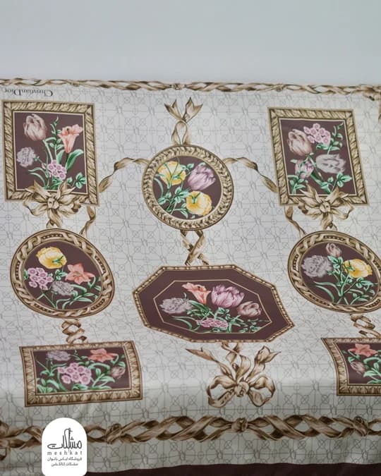روسری ابریشم توییل تابلوی گل — تصویر ۶