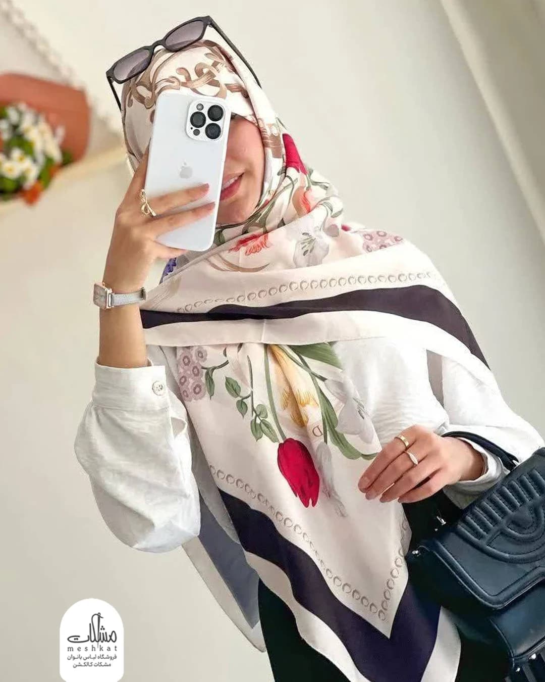 روسری ابریشم توئیل طرح لاله — تصویر ۵