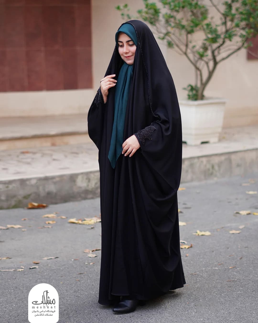 چادر عربی مجلسی طرح برگ — تصویر ۳