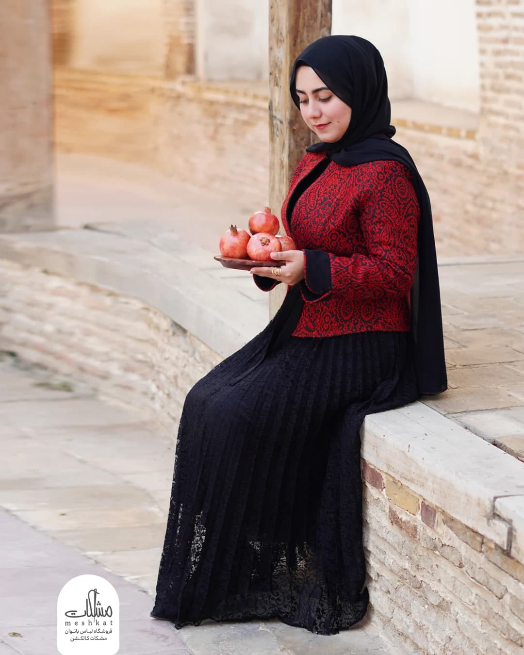 کت و دامن آفاق — تصویر ۵