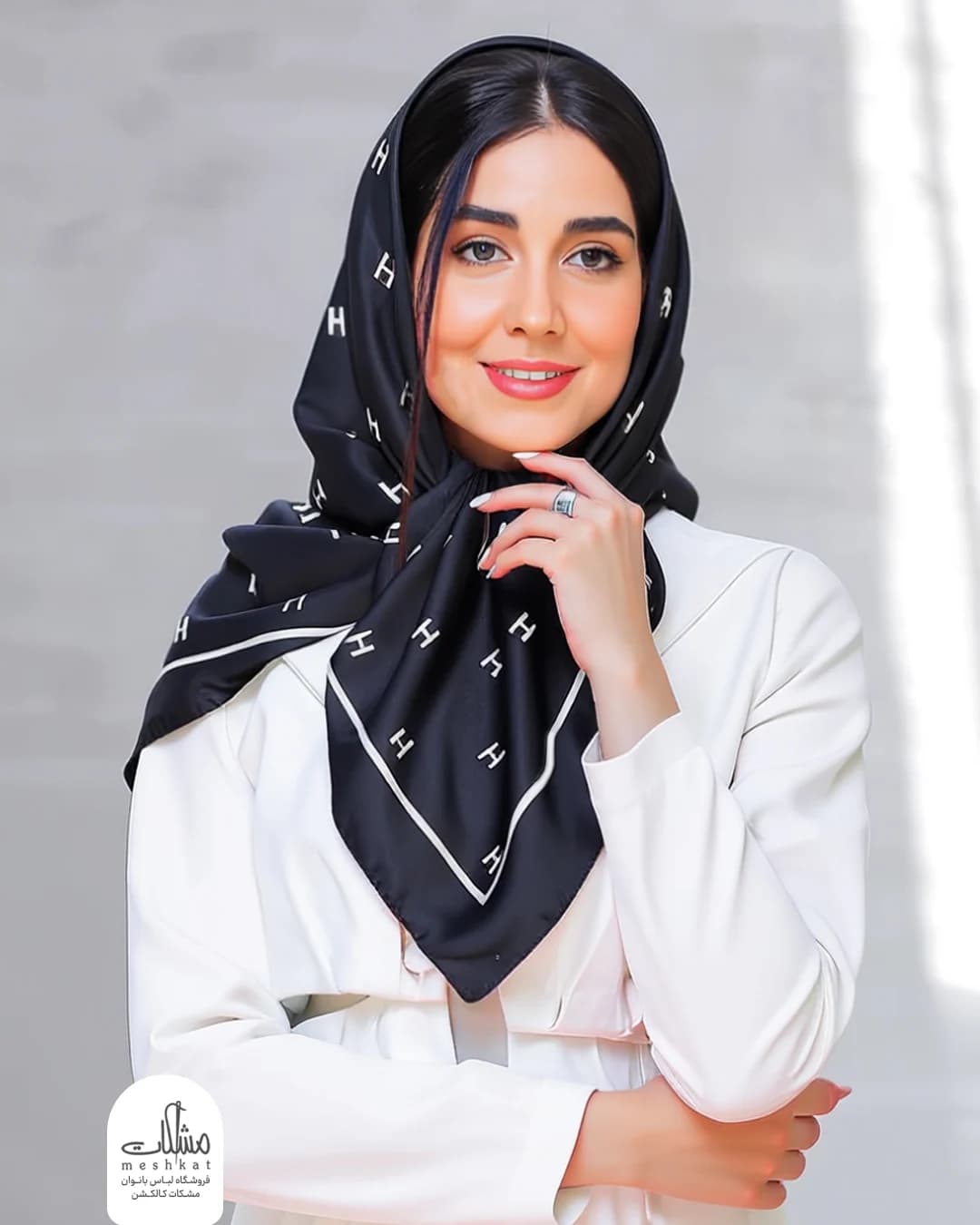روسری ابریشم توئیل قواره کوچک