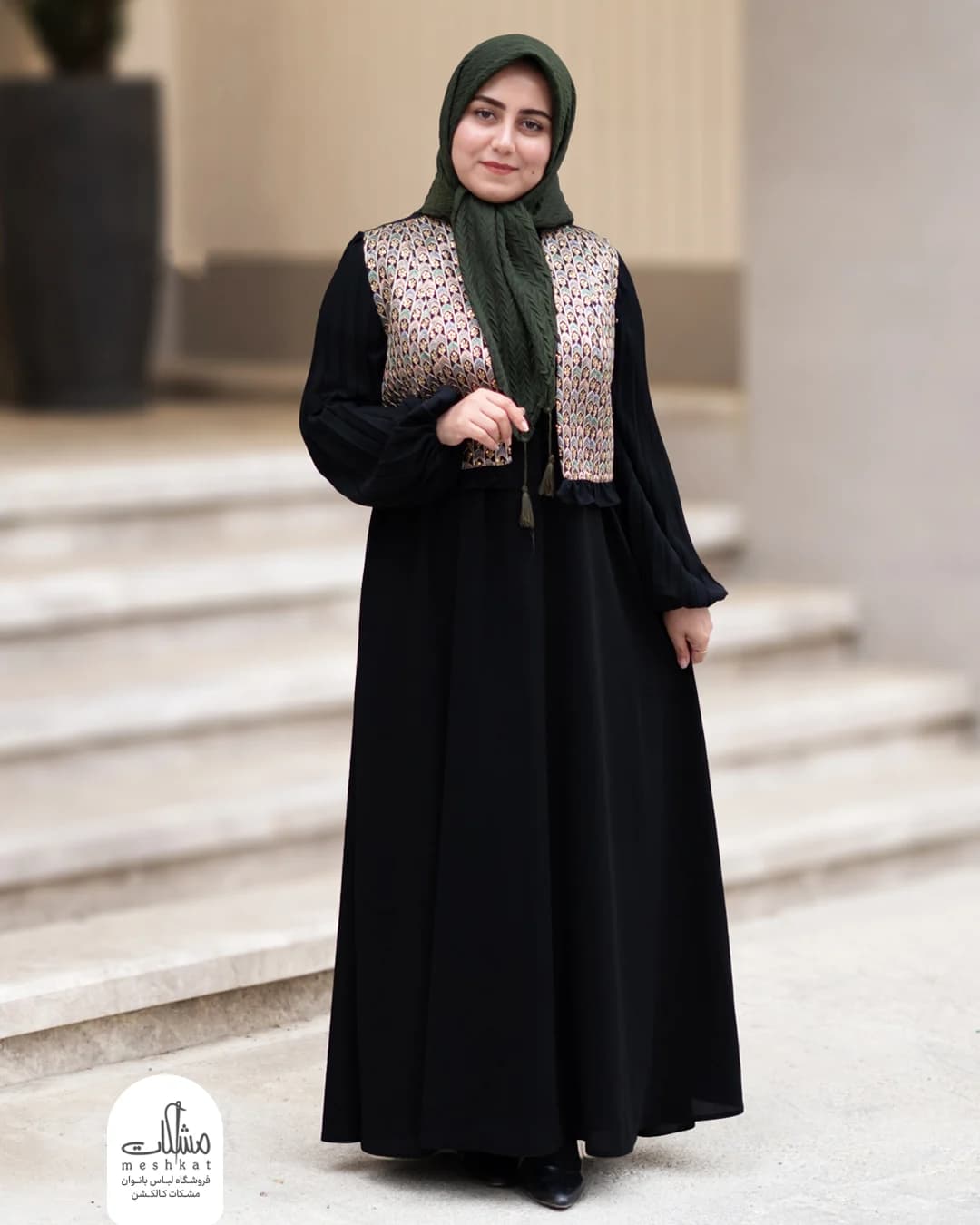 عبا پلیسه و جلیقه — تصویر ۳