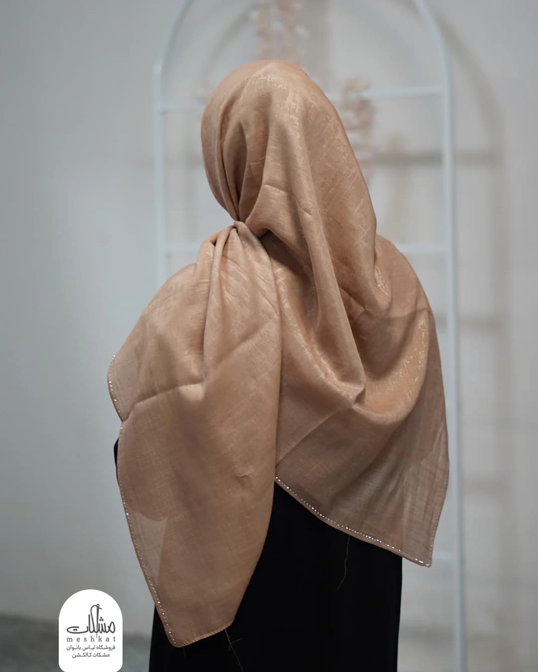 روسری اسلپ نگین دار طرح پتینه — تصویر ۶