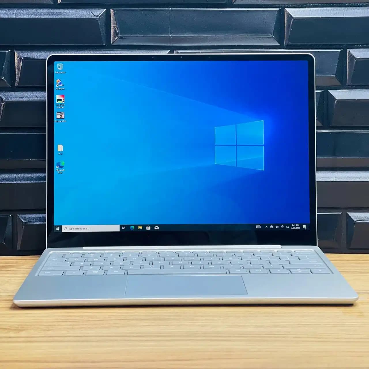 لپ تاپ Surface Laptop Go 1