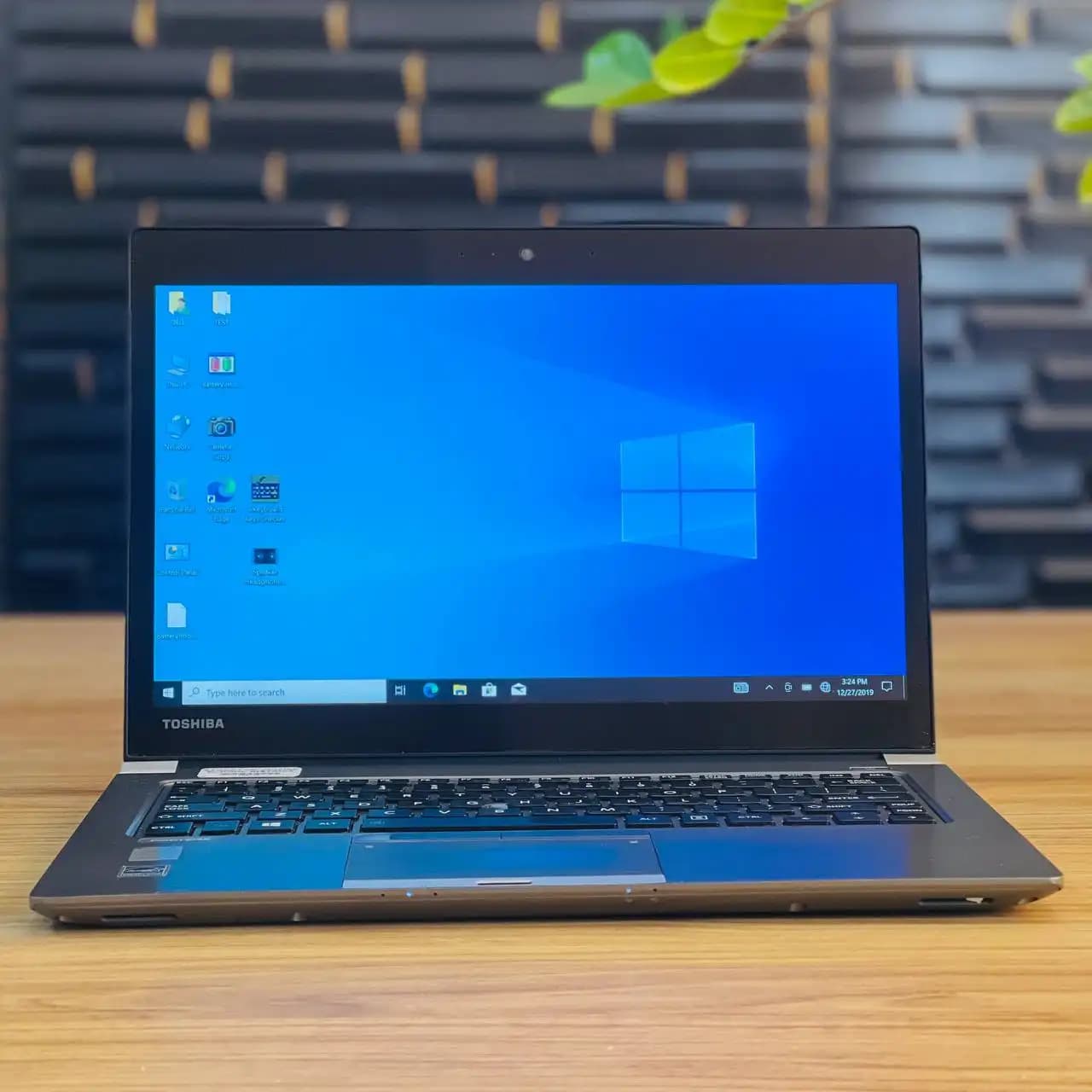 لپ تاپ Toshiba Z30T-C Touch Screen