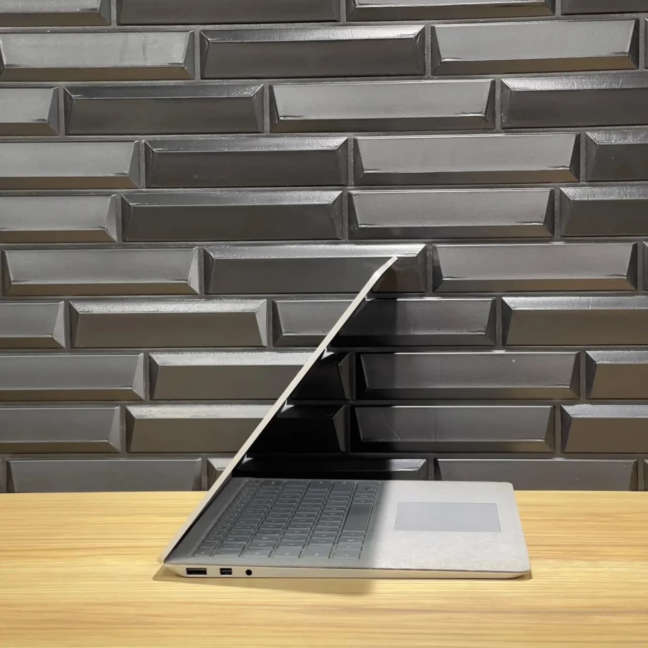 لپ تاپ “13 اینچ” / Surface Laptop 2 — تصویر ۸