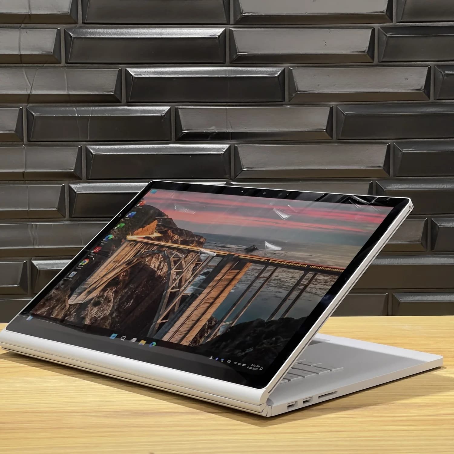 لپ‌تاپ تبلت‌شو Surface Book 3 — تصویر ۱۲