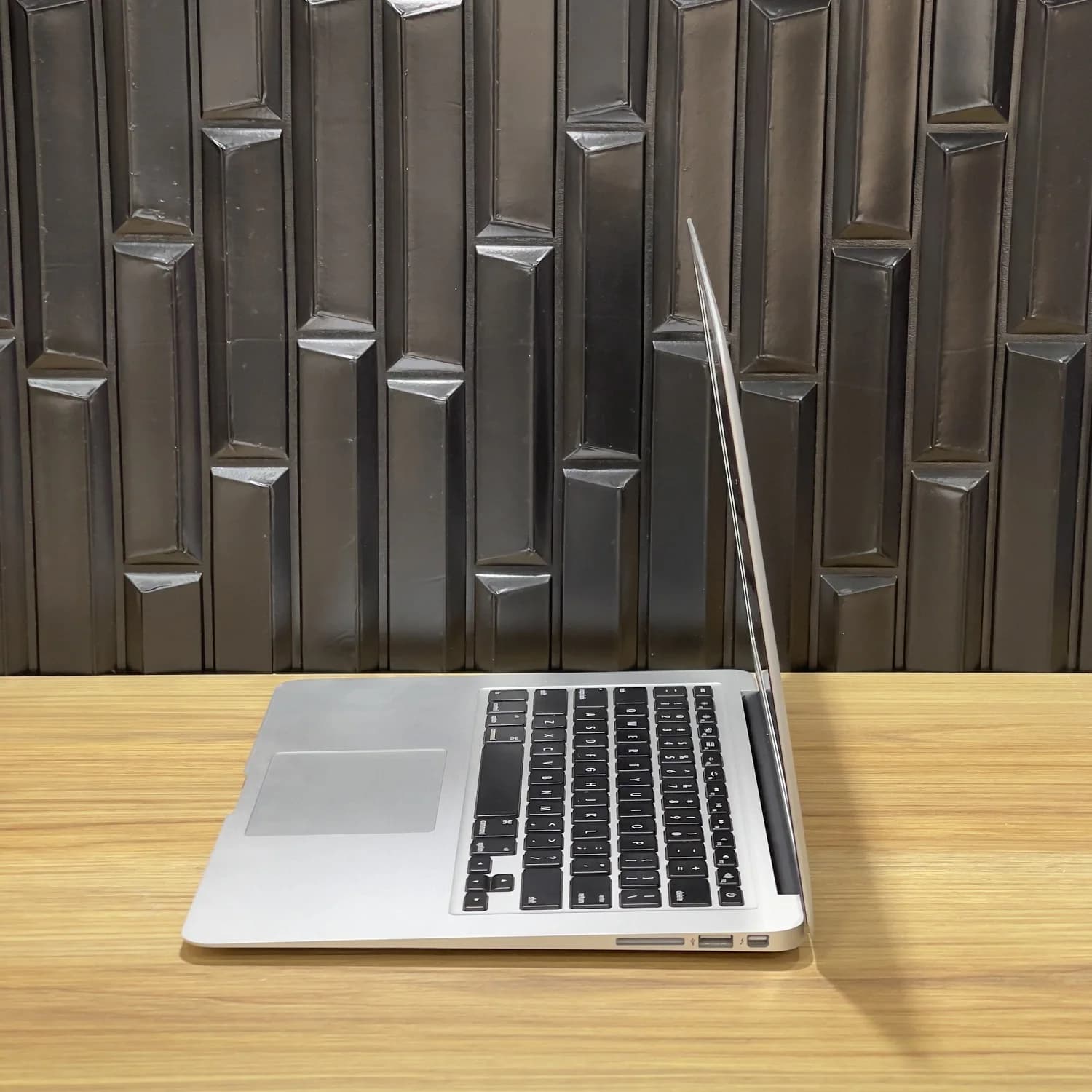 لپ‌تاپ 2017 Apple MacBook Air — تصویر ۳