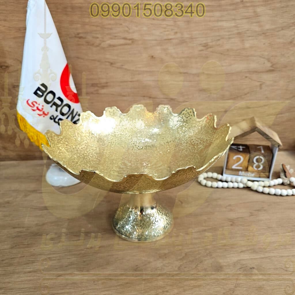 کاسه پايه دار برنز هندي قلعه طاووس 30