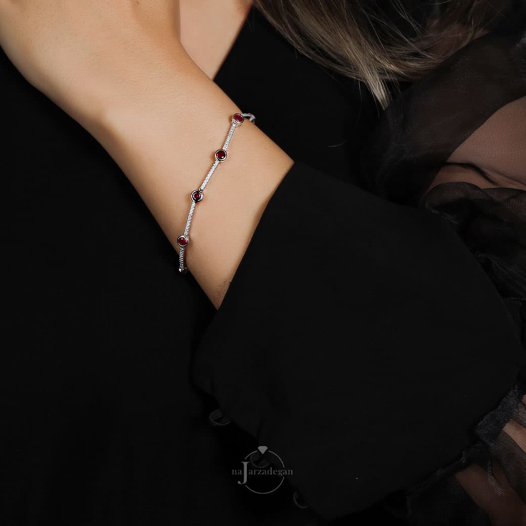 دستبند نقره زنانه طرح خاص عیار ۹۲۵ NJ0307832 — تصویر ۲