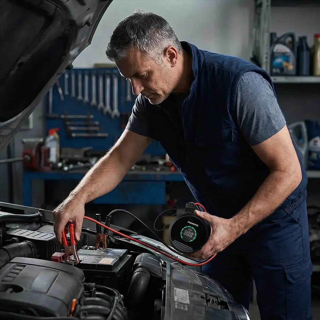 پاوربانک و جامپ استارتر و پمپ باد پرودو مدل Porodo Gagefit Power Bank & Jump Starter with Tire Inflator & Lightning Lamp — تصویر ۱۱