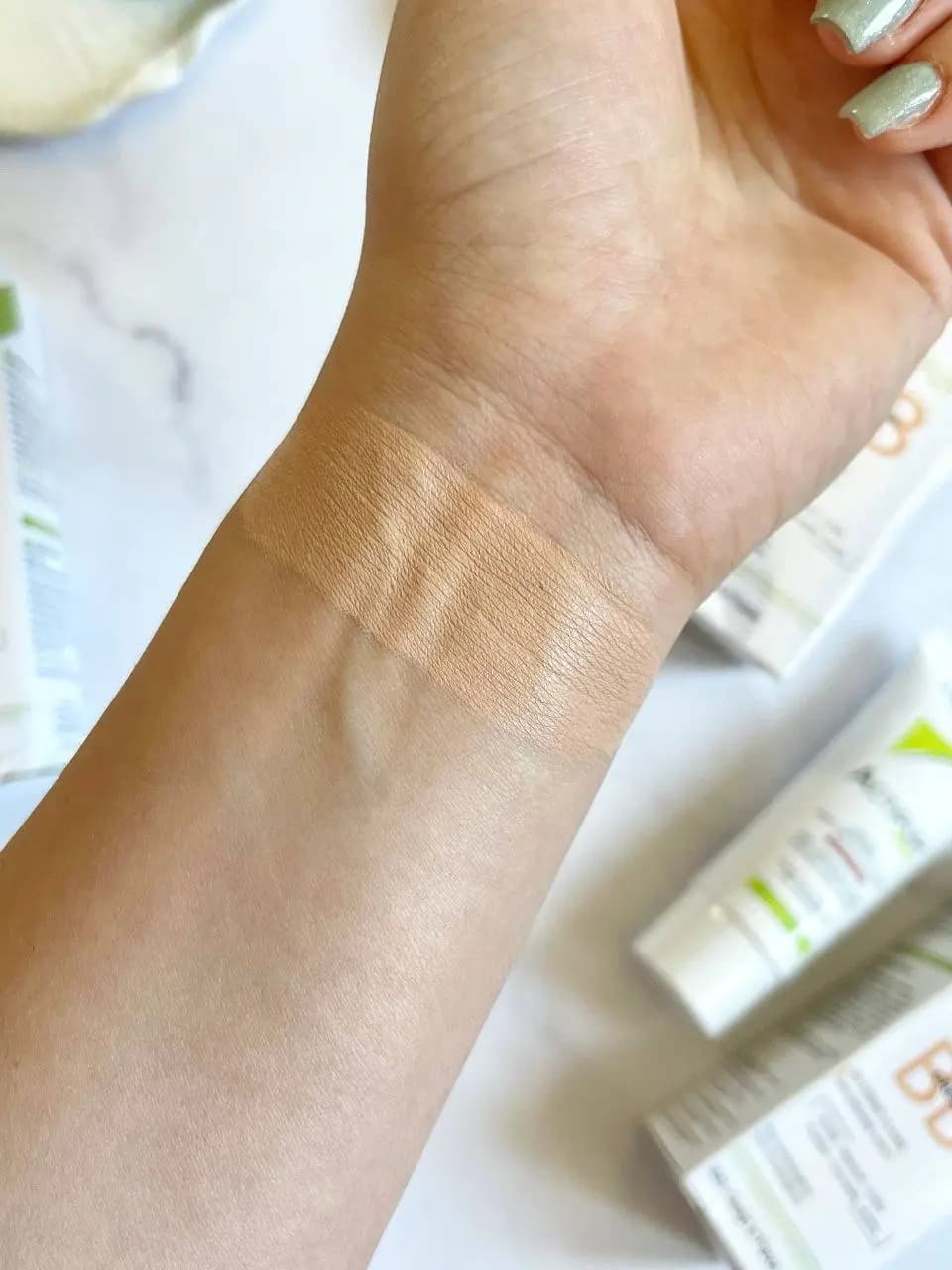 بی بی کرم اکتی پور نوروا- Noreva ACTIPUR BB Cream — تصویر ۴