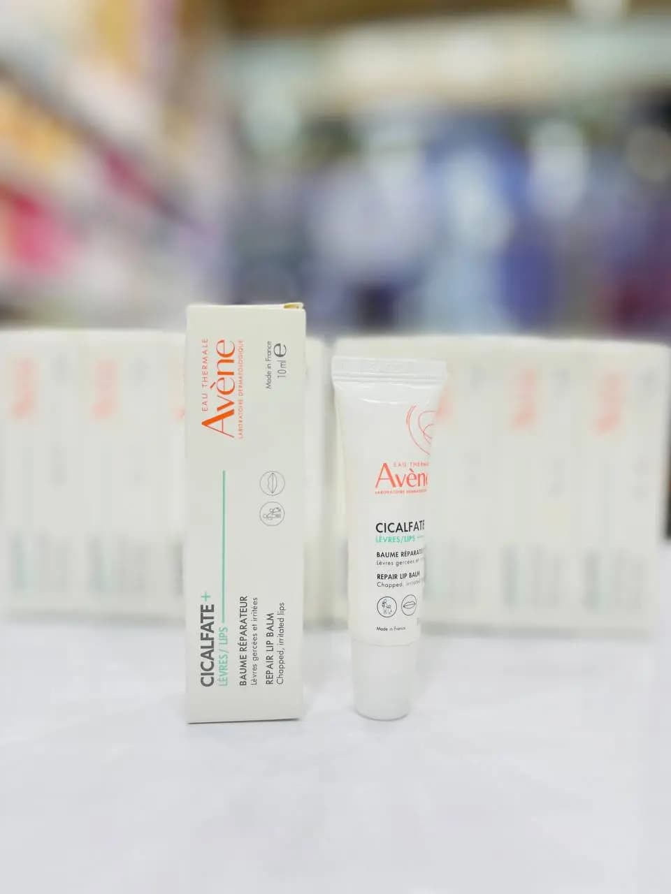 بالم لب ترمیم کننده سیکالفیت اون Avène Cicalfate LIPS Restorative Lip Cream — تصویر ۸