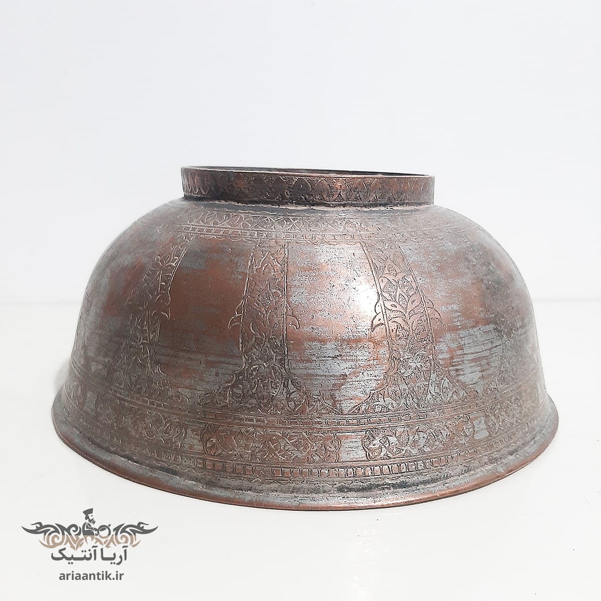 کاسه مسی قاجاری — تصویر ۴