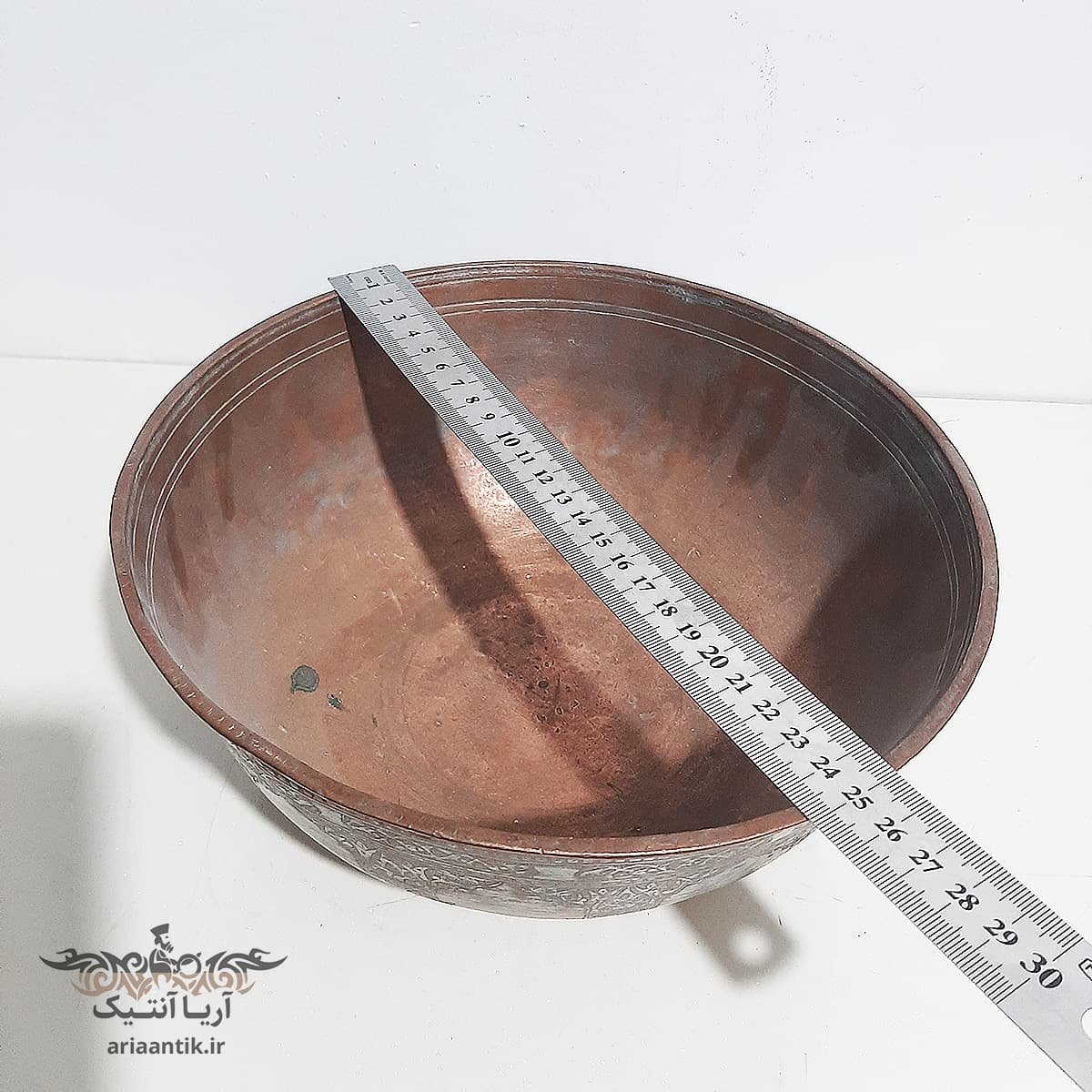 کاسه مسی قاجاری — تصویر ۳