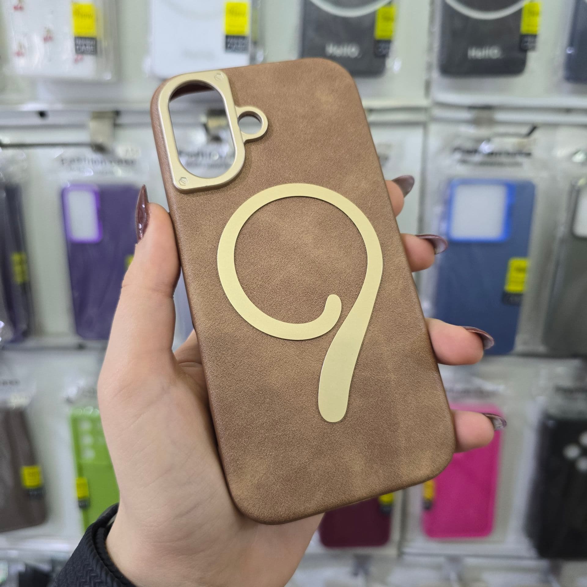 قاب گوشی iPhone 17 مدل مگ سیف دار کلاسیک — تصویر ۶
