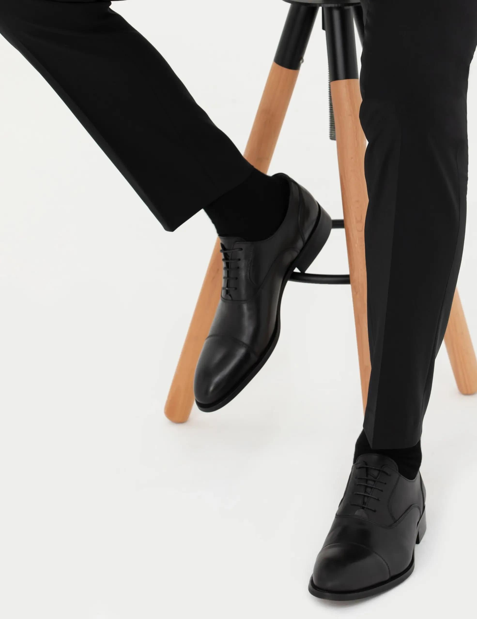 کفش رسمی مردانه کاشارل مدل کلاسیک رنگ مشکی از چرم طبیعی