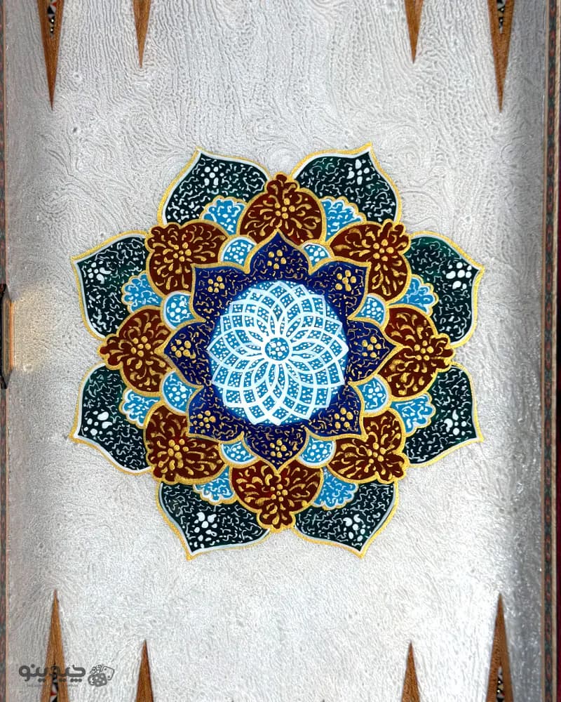 تخته نرد خاتم کاری نقاشی تذهیب طرح نیایش کد 10431 — تصویر ۱۲