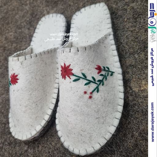 دمپایی نمدی جلوبسته دستدوز زنانه — تصویر ۴