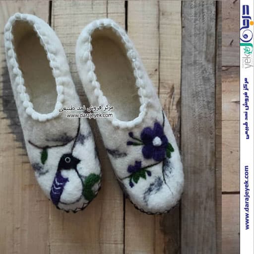 پاپوش نمدی زنانه دست‌ساز از پشم طبیعی — تصویر ۳