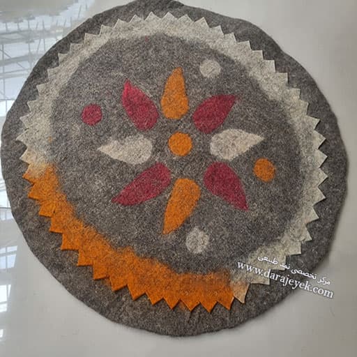 نمدی گرد پشمی