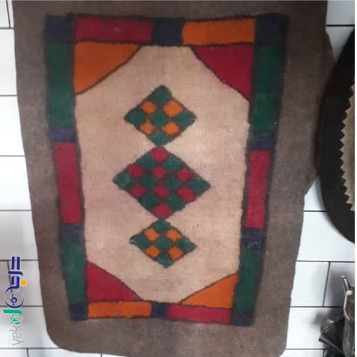 نمد پشمی قدیمی مستطیلی — تصویر ۲