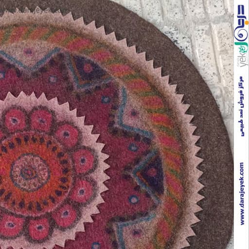 فرش نمدی سنتی گرد — تصویر ۲