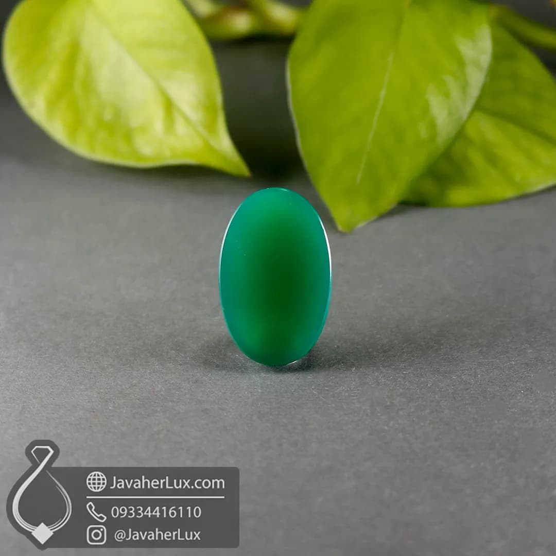نگین عقیق سبز سنگ اصلی حکاکی هنر دست دعای و ان یکاد _ کد 401081 — تصویر ۴
