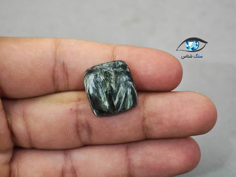 سنگ سرافینیت مربعی 3.5 گرم — تصویر ۳