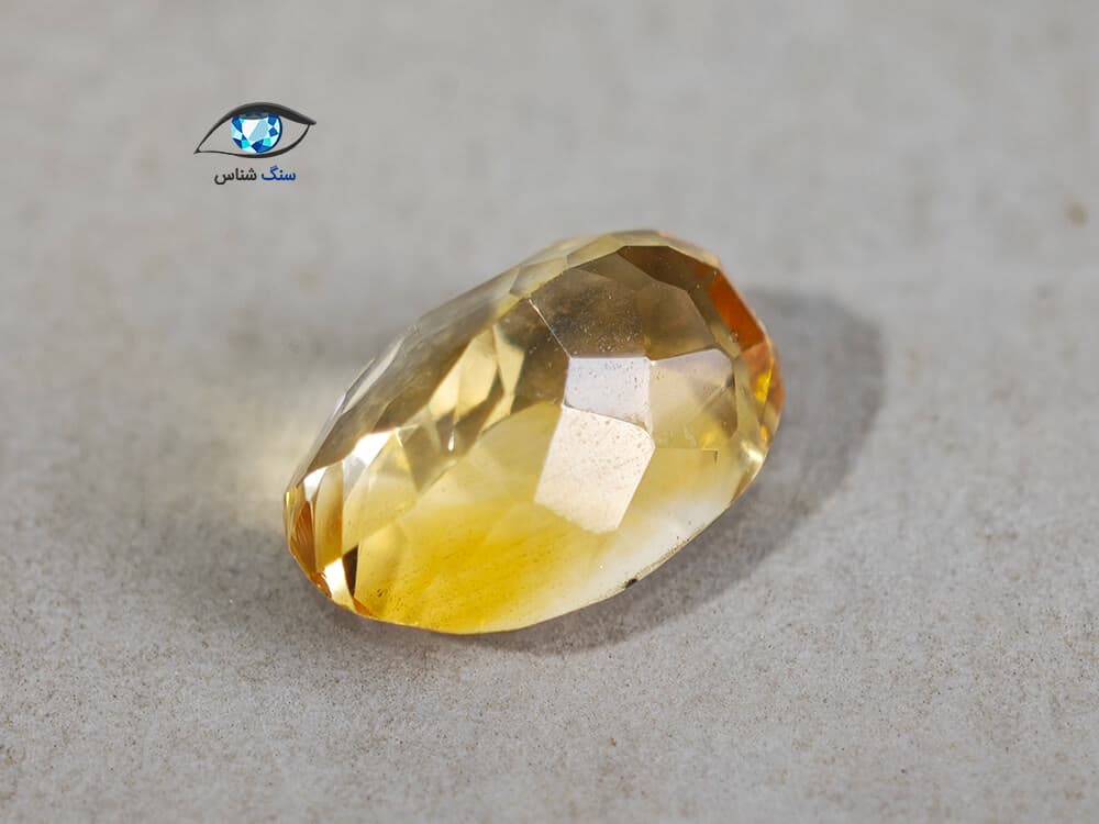 سنگ سیترین بیضی 4.3 قیراط — تصویر ۳