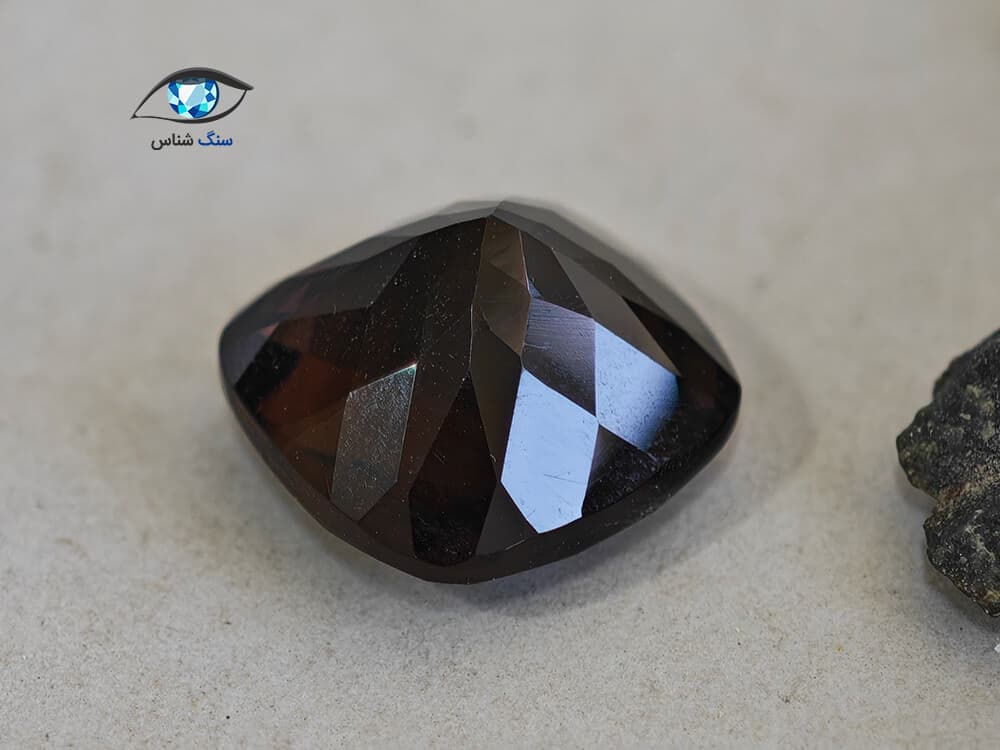 سنگ کوارتز دودی طبیعی 6.7 قیراط — تصویر ۷