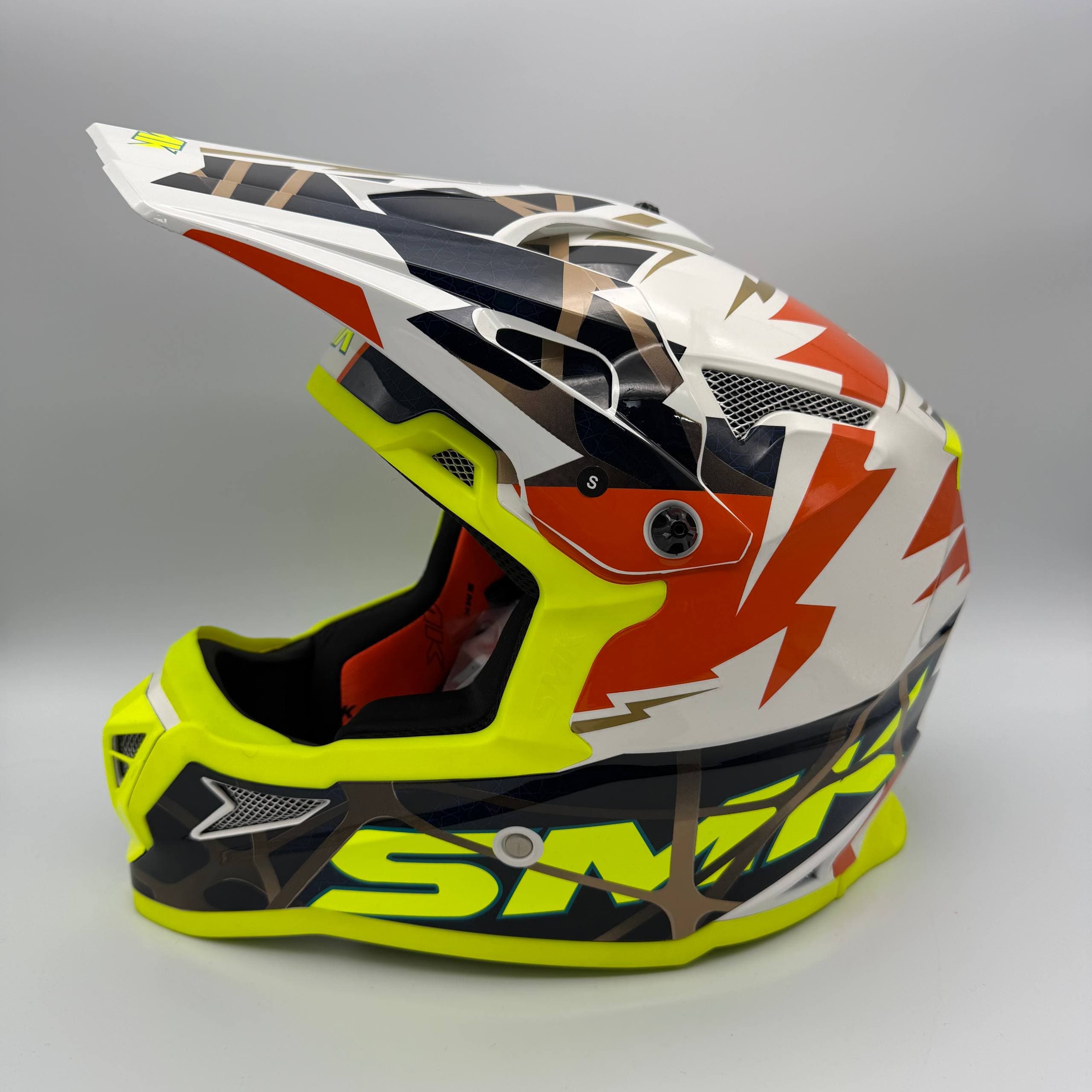کلاه کاسکت کراسی SMK Allterra S01 — تصویر ۷