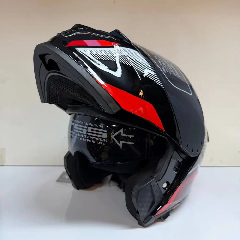 کلاه کاسکت فک متحرک Venom مشکی قرمز براق — تصویر ۵