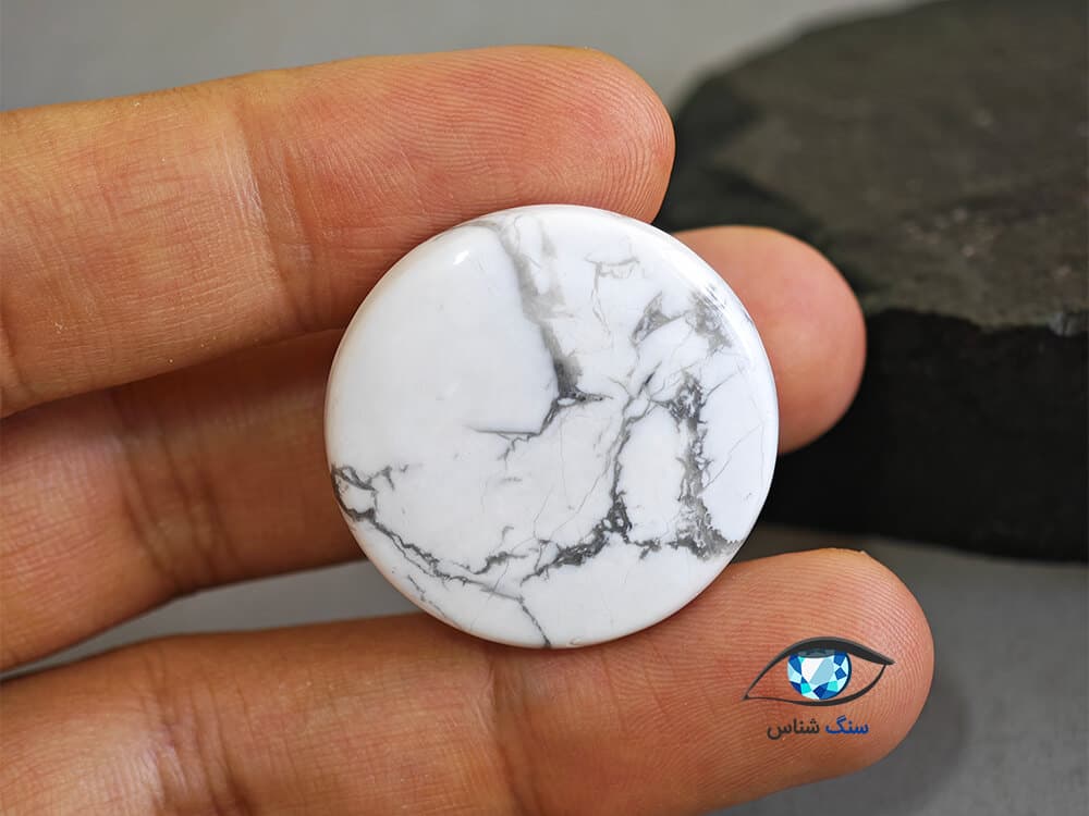 سنگ هولیت طبیعی گرد 9.1 گرم