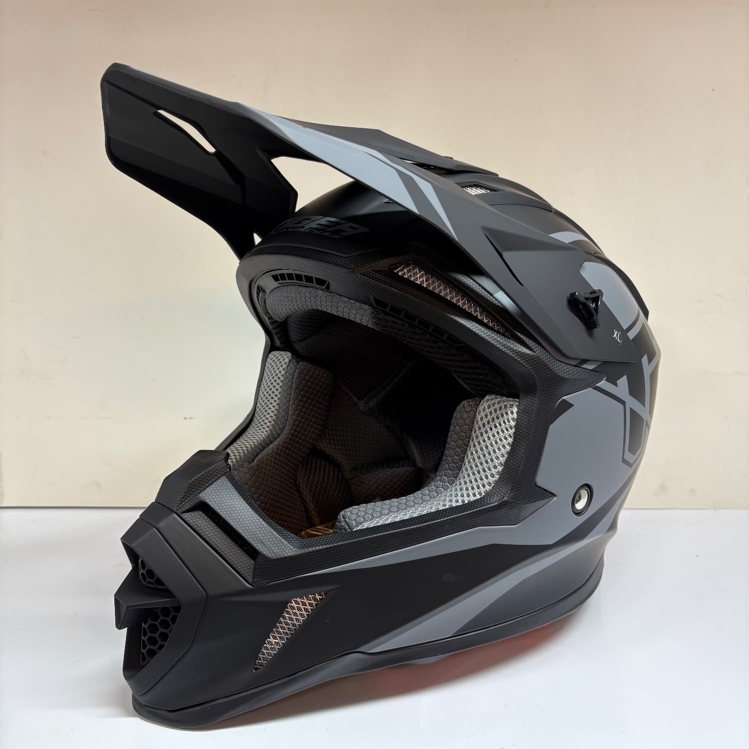 کلاه موتورسیکلت کراسی تایگر مدل Tiger XR Racing مشکی طوسی — تصویر ۲