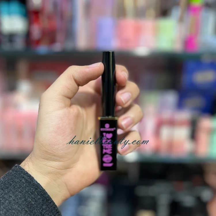 خط چشم مویی I Love Extreme با رنگ کاملاً مشکی و دقت بالا — تصویر ۲