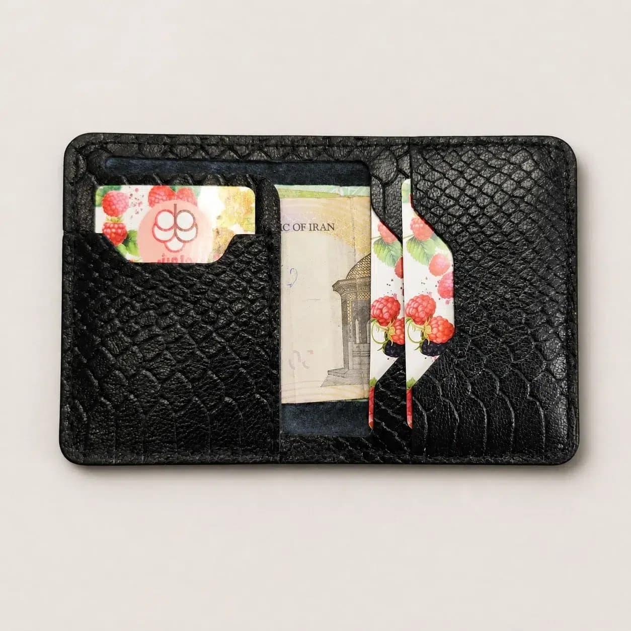 کیف پول مینیمال چرم طبیعی طرح پیتون مدل آتیلا