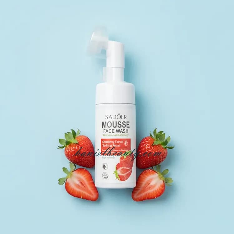 فوم شستشوی صورت سادور مدل Strawberry عصاره توتفرنگی شادابکننده پوست — تصویر ۴