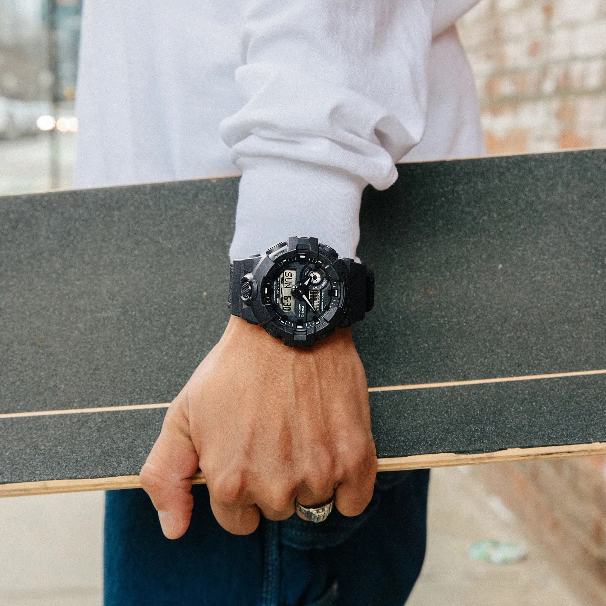 ساعت مچی مردانه کاسیو G-SHOCK GA-700BCE-1ADR — تصویر ۴