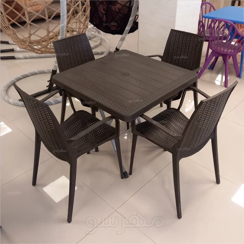 میز تاشو و صندلی پلیمری حصیری (4 نفره) — تصویر ۵